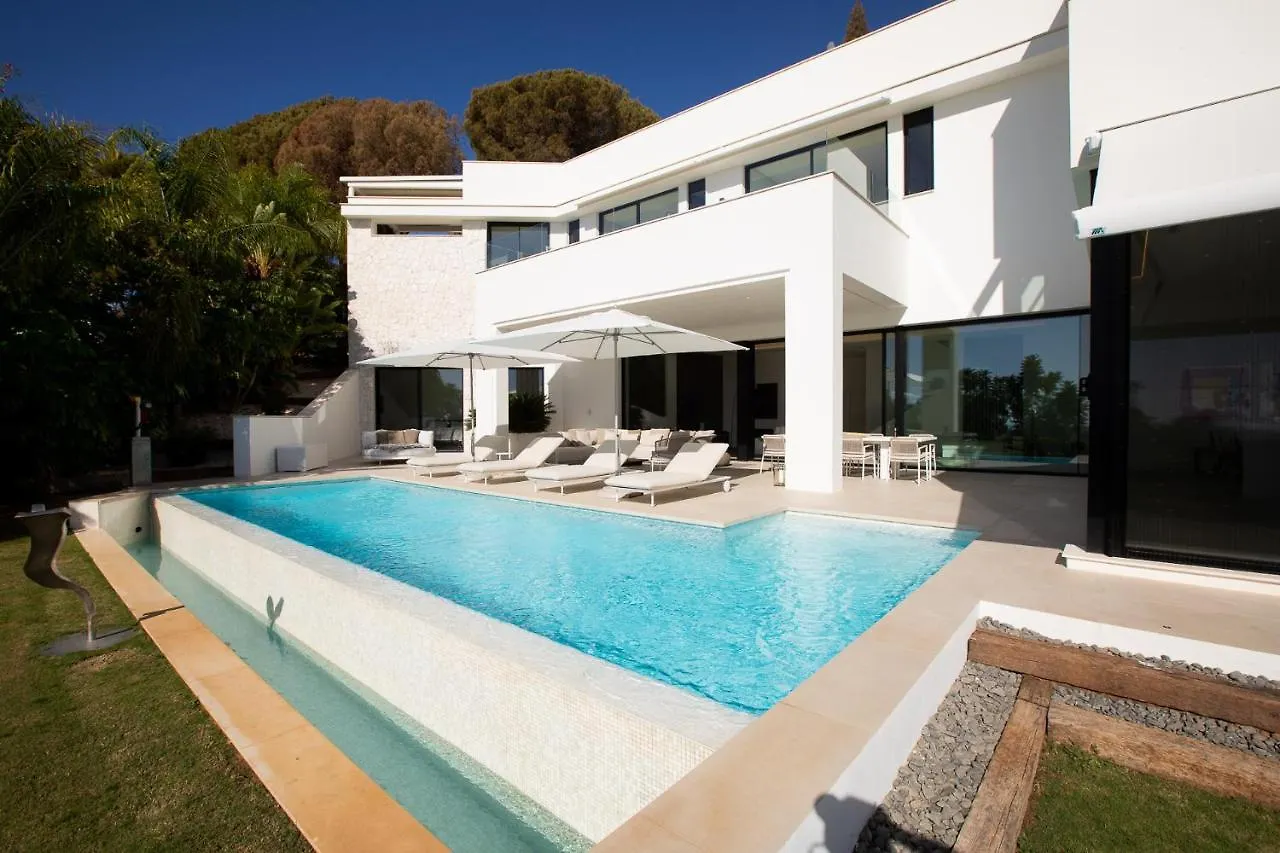 Villa Royale, Moderna Villa Con Piscina Y Vistas Al Mar Marbella