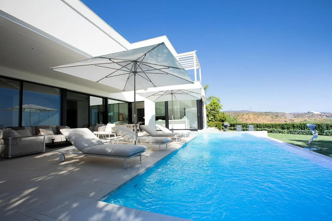 Villa Royale, Moderna Villa Con Piscina Y Vistas Al Mar Marbella Spain