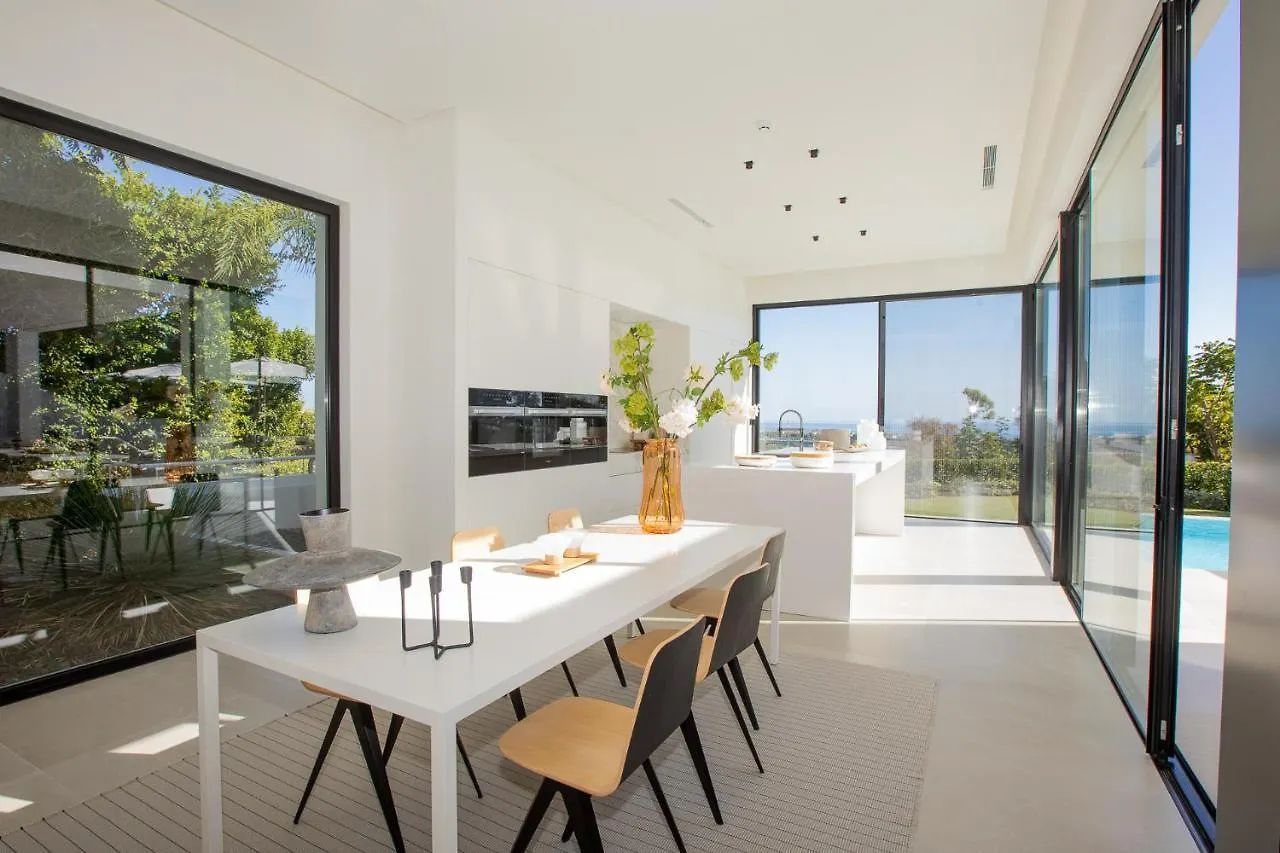 Villa Royale, Moderna Villa Con Piscina Y Vistas Al Mar Marbella Spain