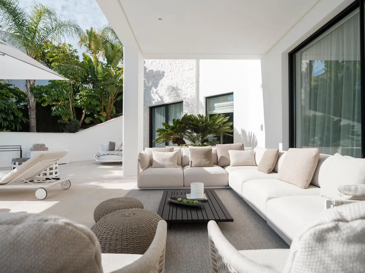 Villa Royale, Moderna Villa Con Piscina Y Vistas Al Mar Marbella