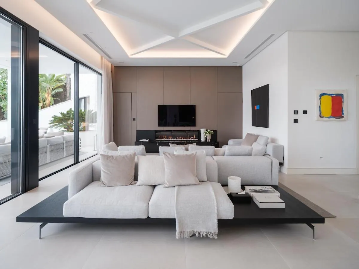Villa Royale, Moderna Villa Con Piscina Y Vistas Al Mar Marbella 0*,