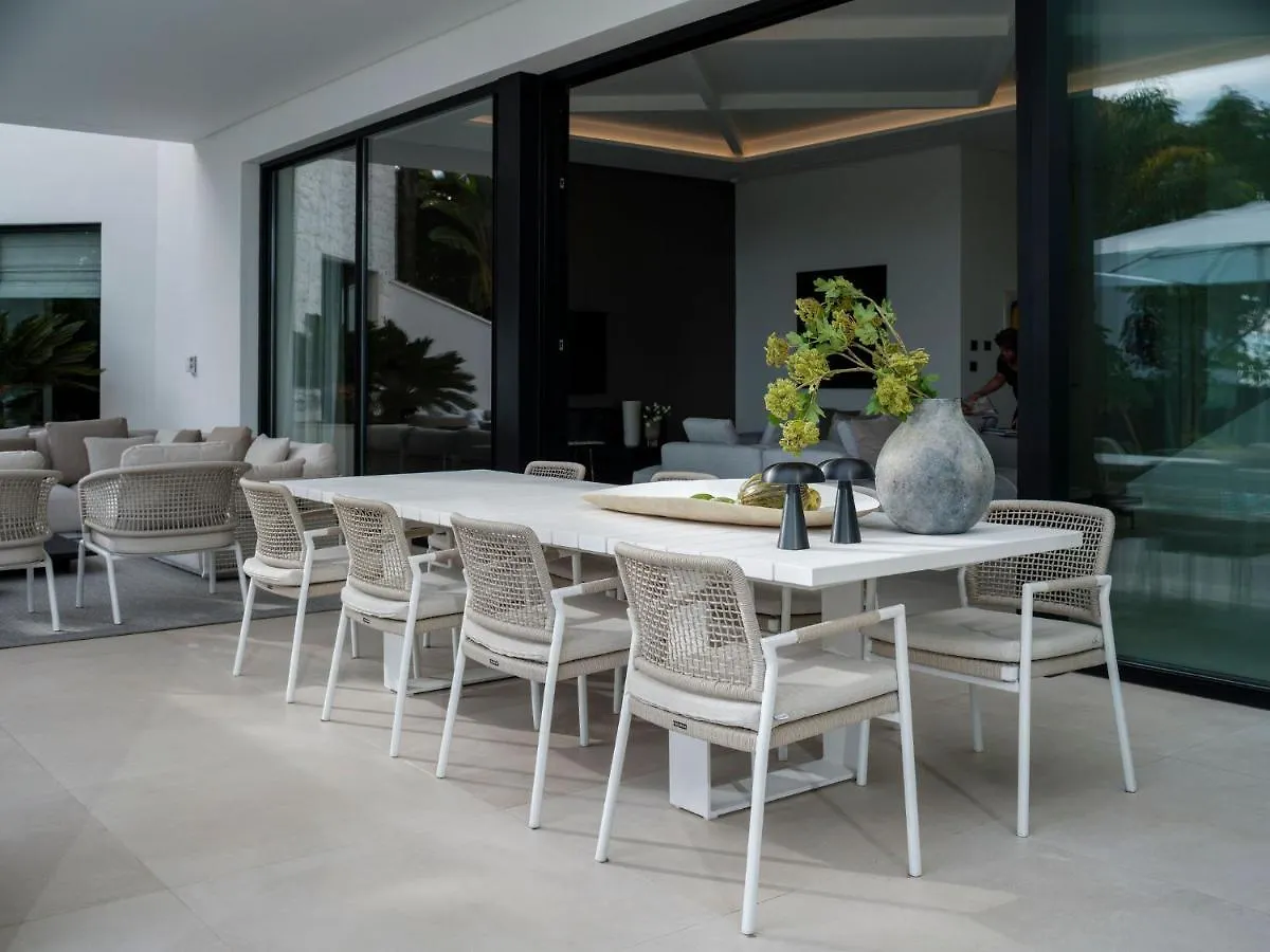 Villa Royale, Moderna Villa Con Piscina Y Vistas Al Mar Marbella