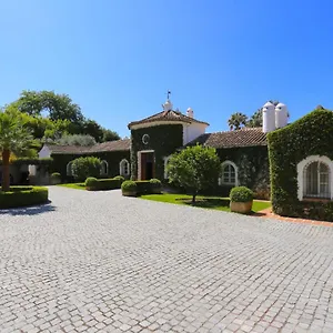  Villa El Almendral Premium Hill Club