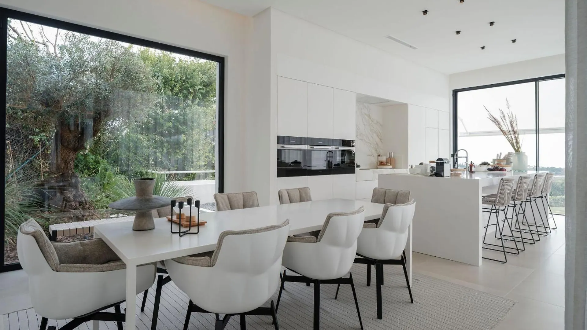 Villa Royale, Moderna Villa Con Piscina Y Vistas Al Mar Marbella Spanje